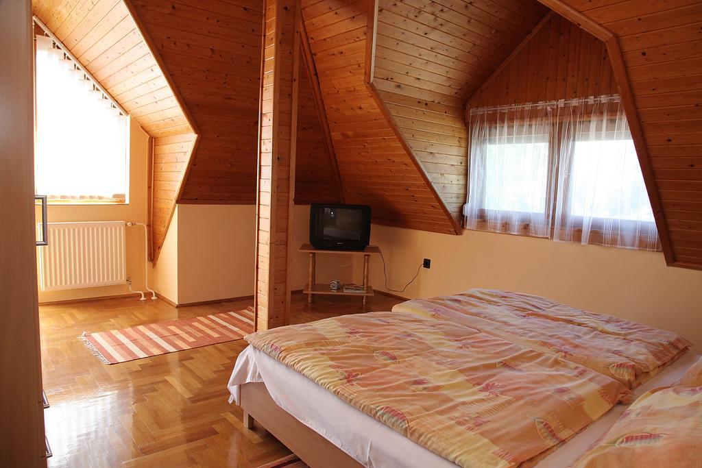 Andrea Apartmanhaz Balatongyorok Exterior photo