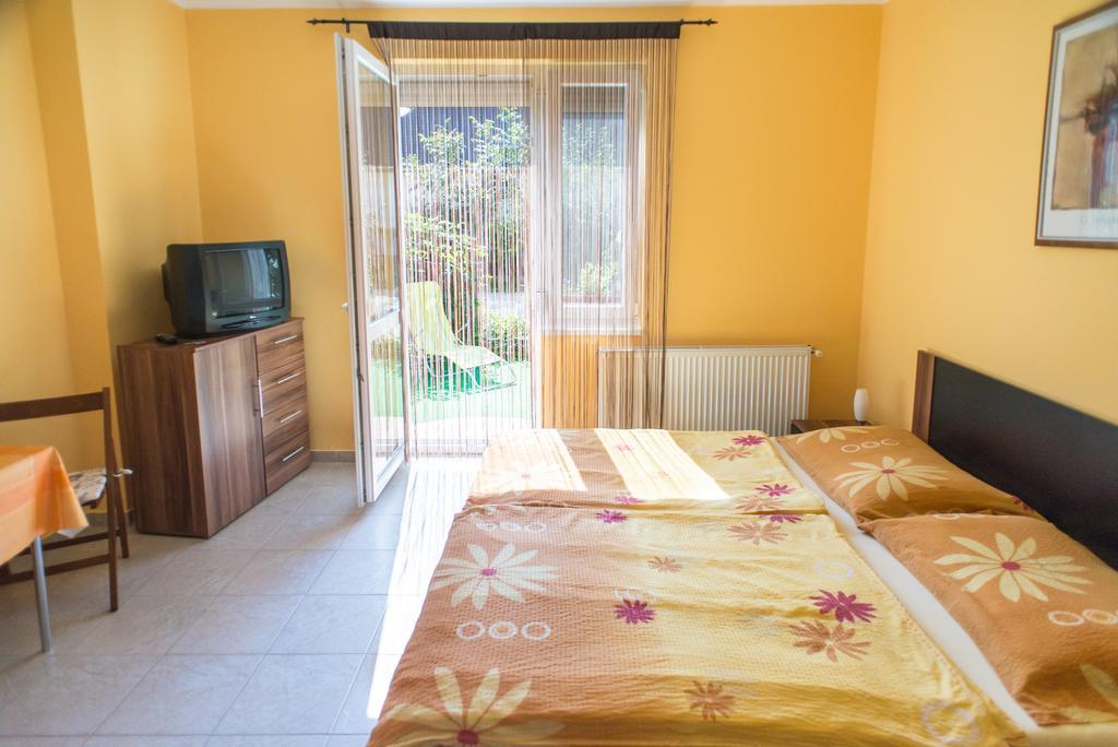 Andrea Apartmanhaz Balatongyorok Exterior photo